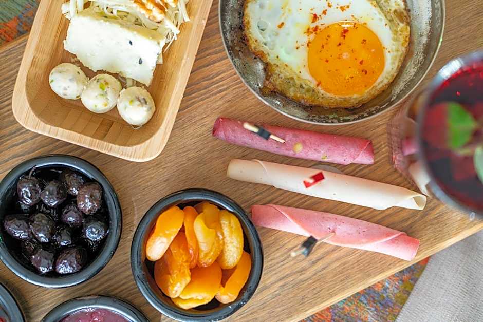 SUNOLUS VINEYARDHOUSe