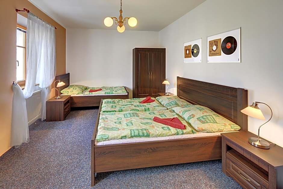 Penzion a restaurace U Vladaře