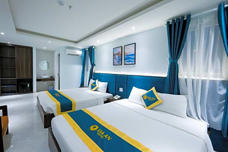 Family Room - 2 Queen Bed