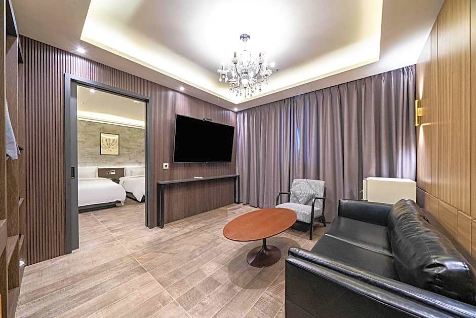 Sokcho Business Hotel CAMEL