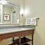 Plantation Hale Suites