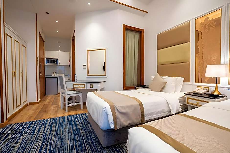 Platinum Alkhamseen Serviced Apartments