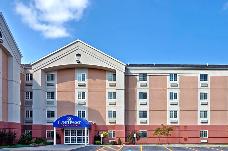 Candlewood Suites Syracuse-Airport, an IHG Hotel