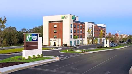 Holiday Inn Express & Suites Murfreesboro West by IHG