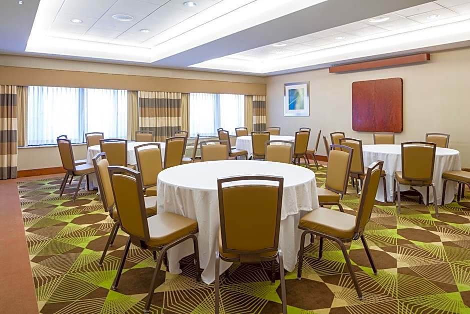 Holiday Inn Manchester Airport By IHG