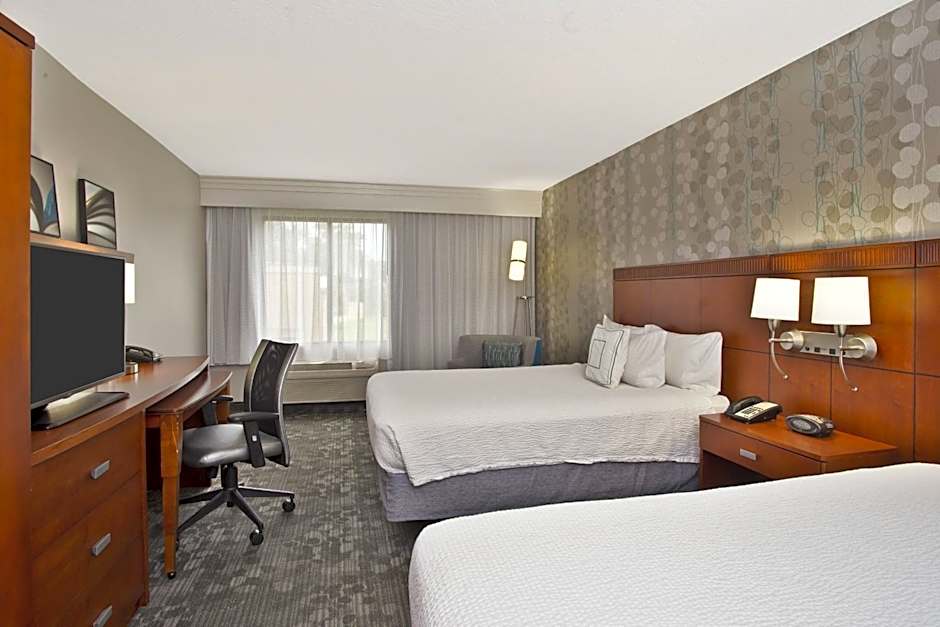 Courtyard by Marriott Gulfport Beachfront