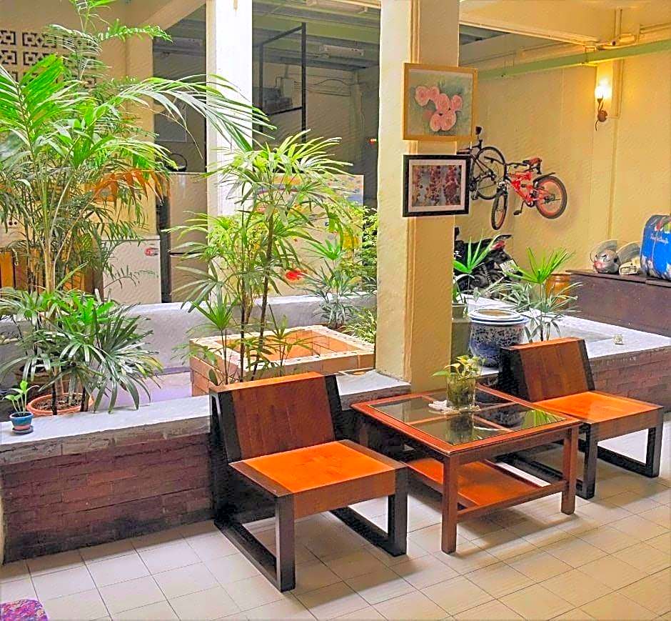 Thaweesuk Heritage Homestay