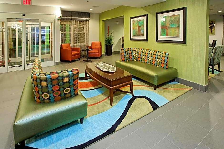 La Quinta Inn & Suites by Wyndham Lebanon