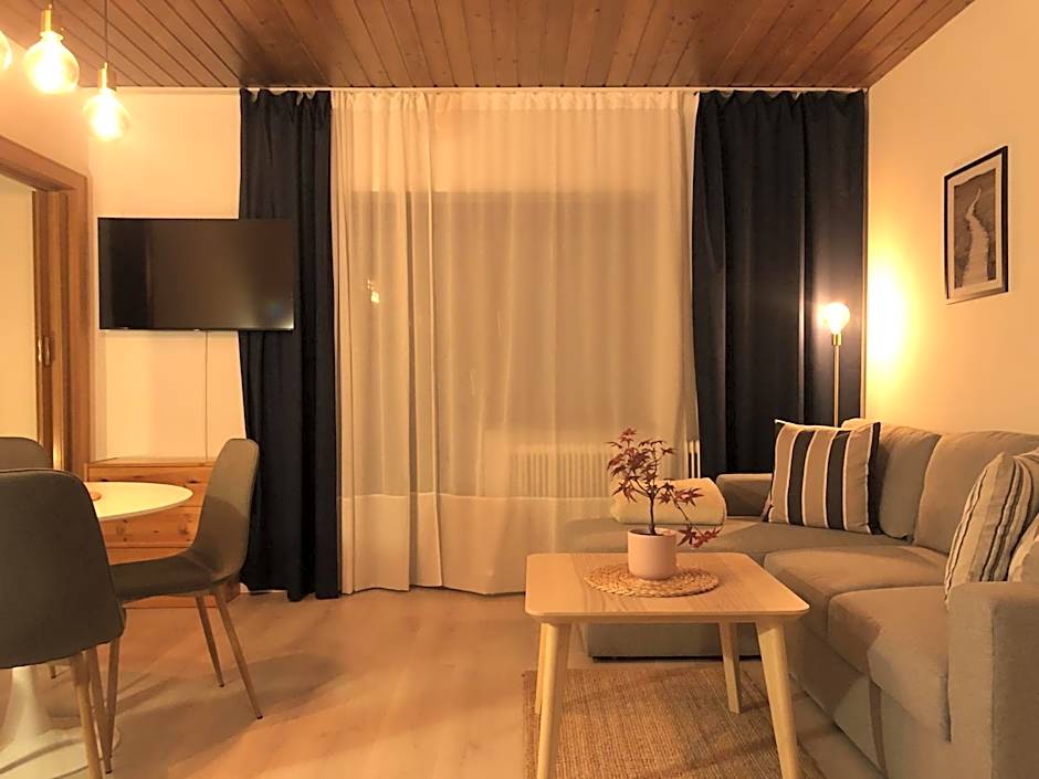 Camping & Ferienunterkünfte Steinplatte