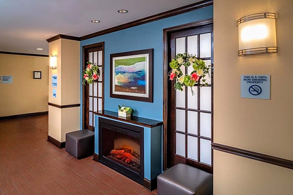 Holiday Inn Express & Suites Lebanon By IHG