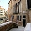 Ad Place Venice