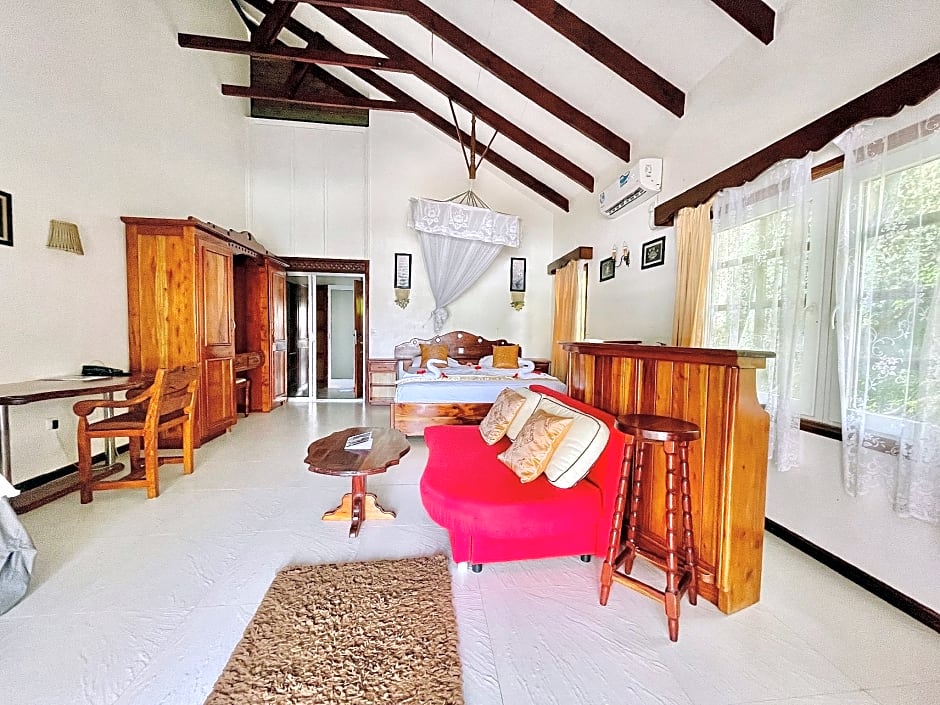 Photo 1 of 1 of Mini Suite, Sea View