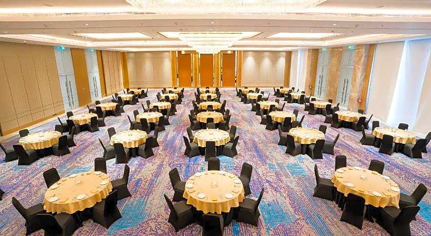 Holiday Inn Lucknow Airport By IHG