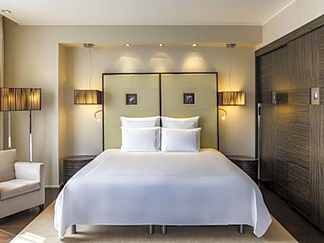 Executive King  Suite