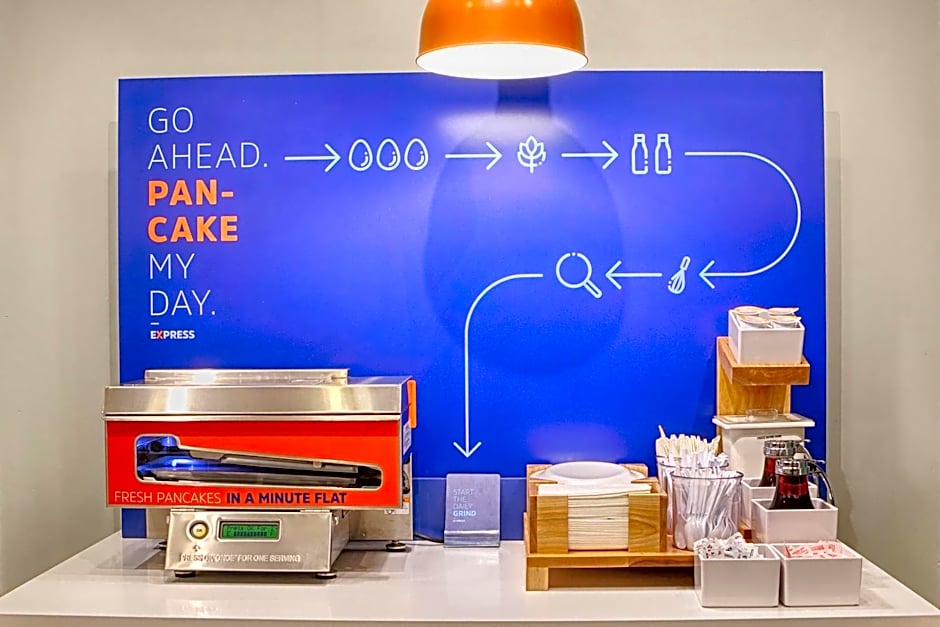 Holiday Inn Express Grand Rapids Southwest By IHG