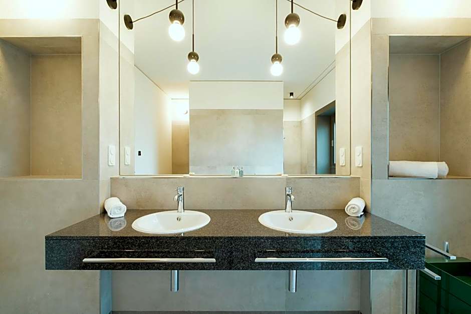 The Garden Suites by Suite030