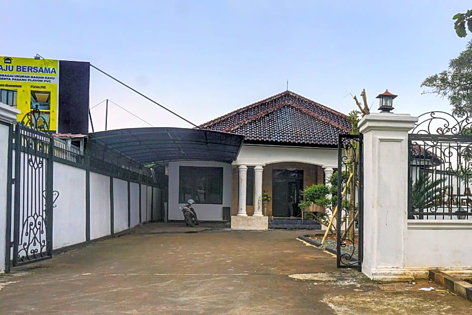 Collection O 92465 Sawangan Guest House Syariah