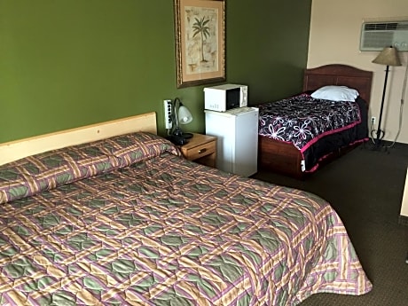 Executive Triple Room