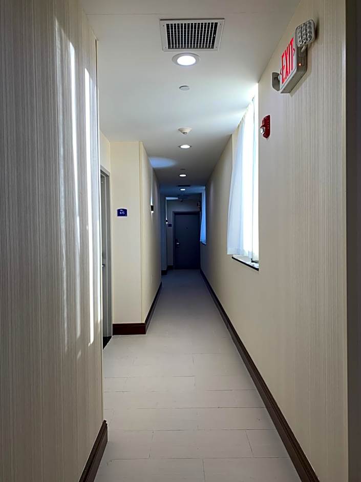 Voyage Hotel