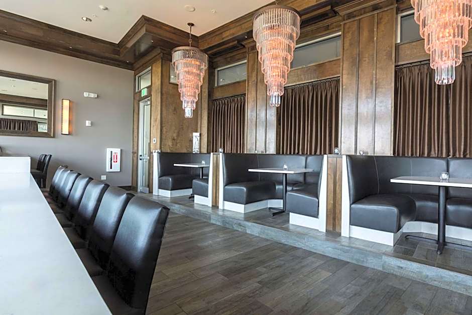 The Strathallan - A DoubleTree By Hilton