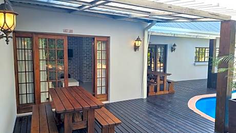 One-Bedroom Apartment with Pool View