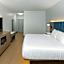 La Quinta Inn & Suites by Wyndham San Antonio Northwest