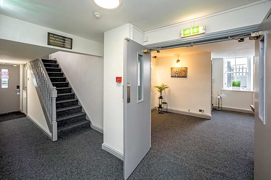 Huddersfield Central Lodge