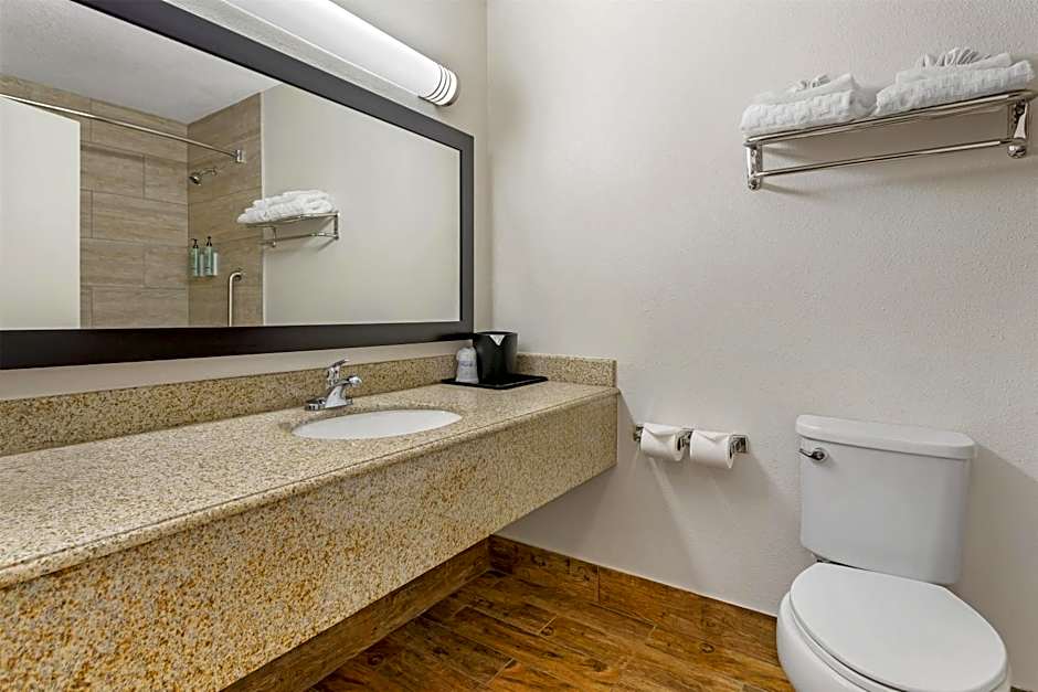 Best Western Kettleman City Inn & Suites