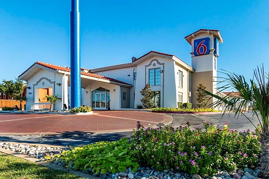 Motel 6 Euless - DFW West