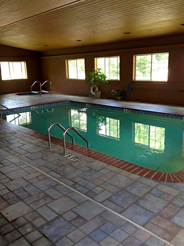 Hunter Lodge