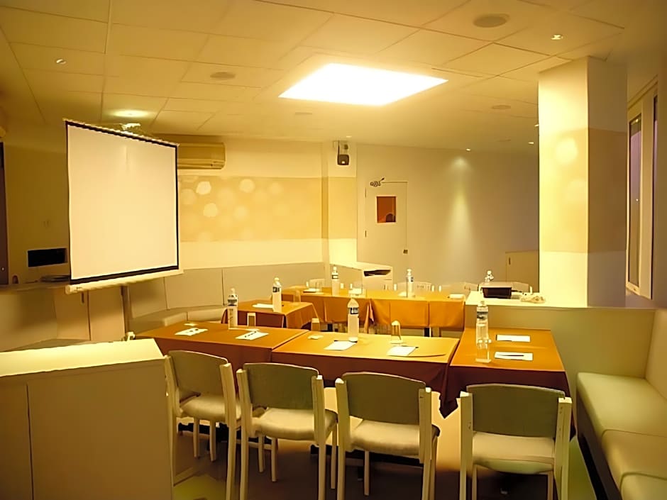 Executive Tamanna Hotel