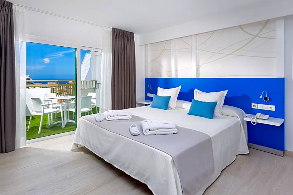 Playaolid Suites & Apartments