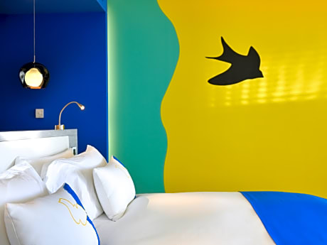 Superior Room With A King-Size Bed, Individual Terrace, View Of Garden Or Pool