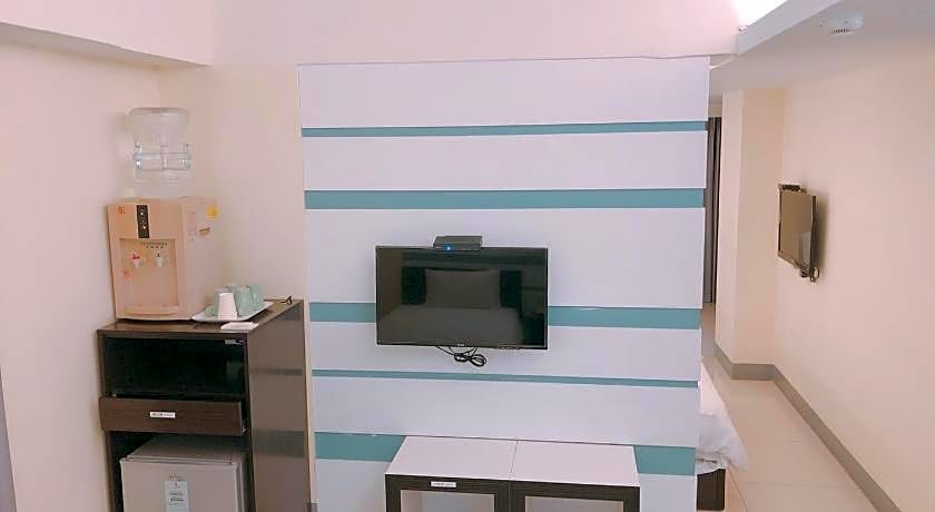 Kiwi Express Hotel - Kaohsiung Station