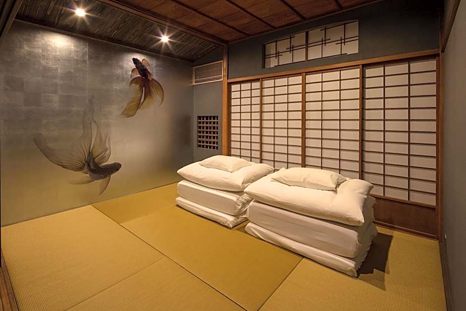 Hikoso-machi Gin no Ma