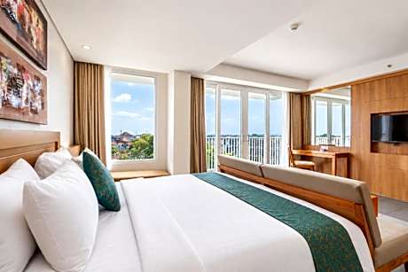 Junior Suite with Balcony