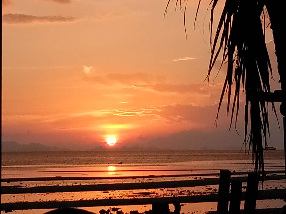 The Dreamcatcher Hostel Nathon SamuiSunset