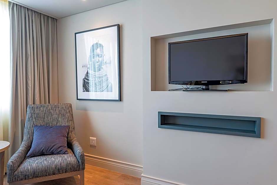 Rainbow Towers Hotel & Conference Centre