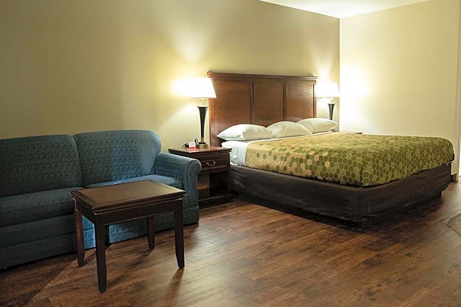 Photo 1 of 3 of 1 King Bed, Nonsmoking