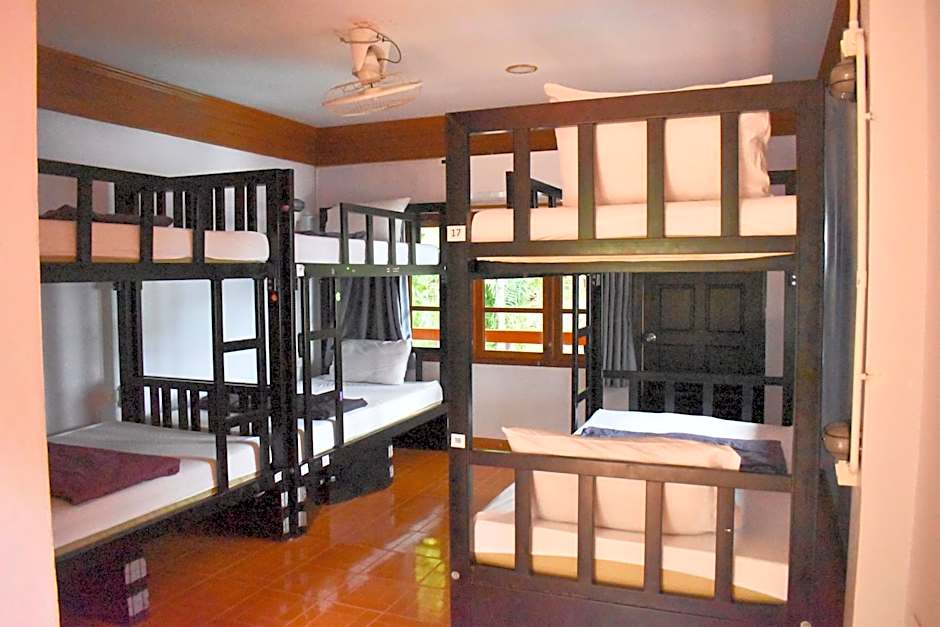 Blanco Hideout Railay - Youth Hostel 18 to 35 Only