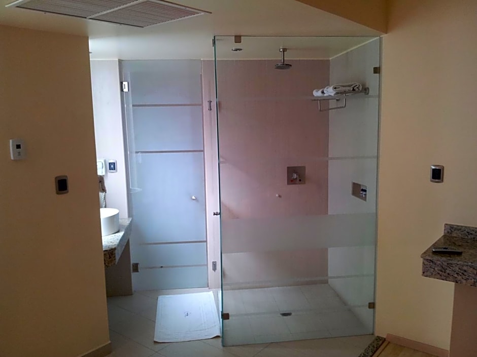 Motel Paraiso Suites