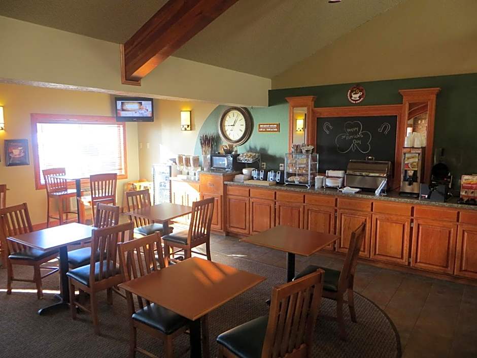 AmericInn by Wyndham Manitowoc