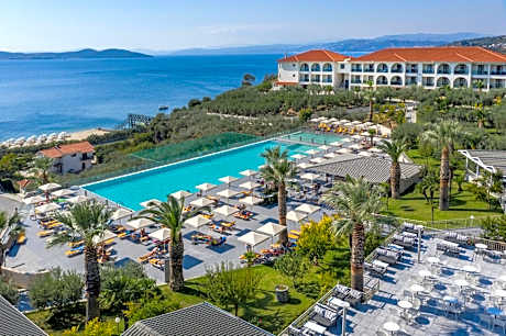 Akrathos Beach Hotel