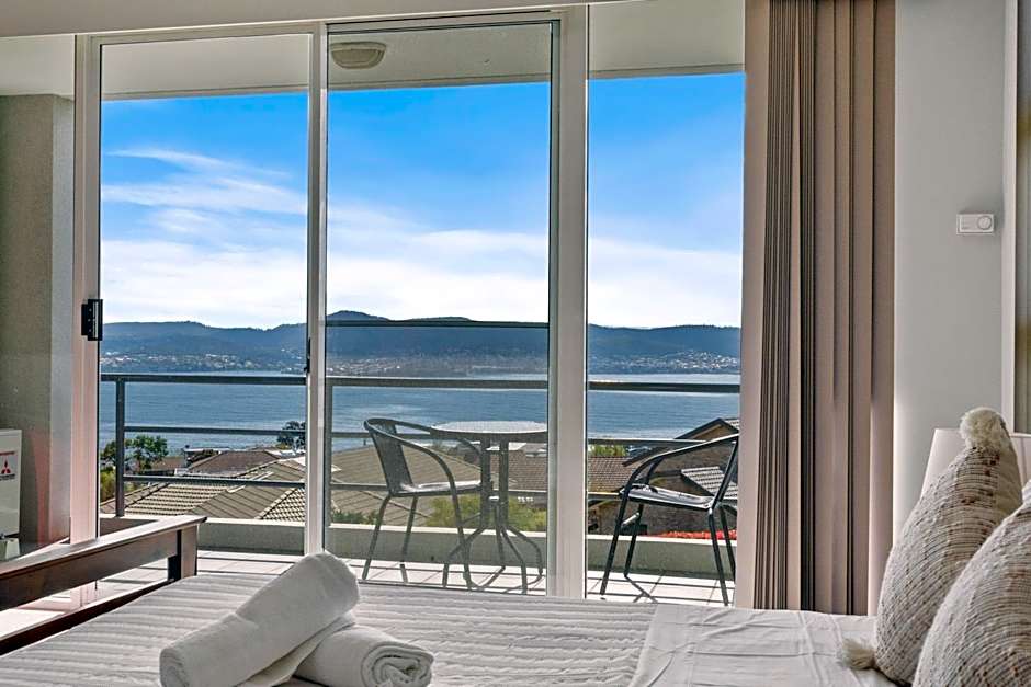 Super nice house with luxury sea view - shared house