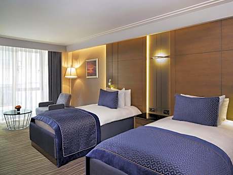 Superior Room Twin Bed