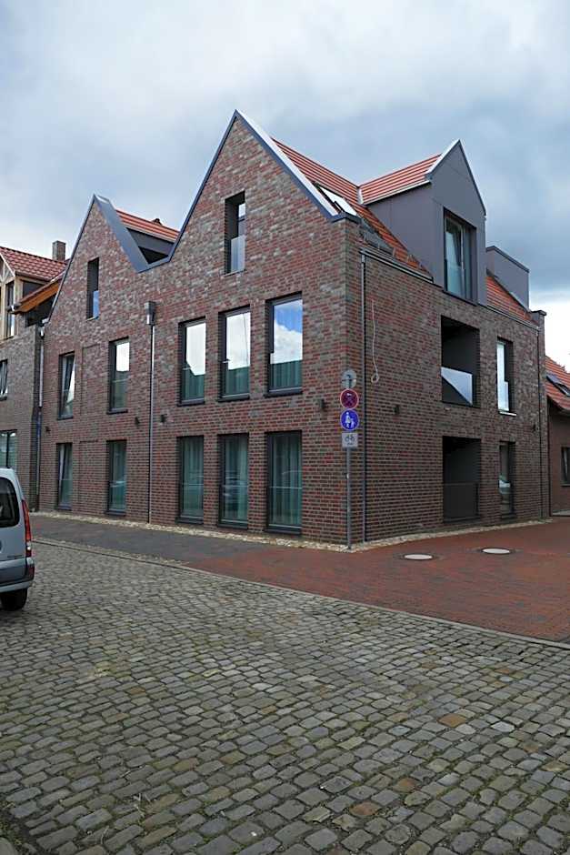 Meyn's Apartments & Hotel