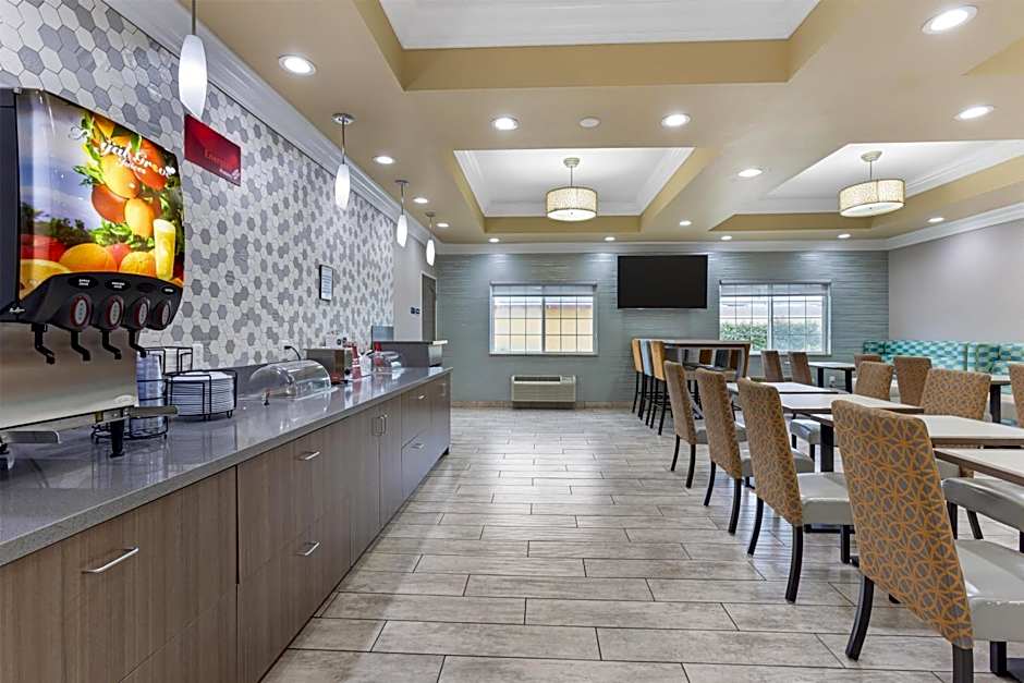 Best Western Plus Wasco Inn & Suites