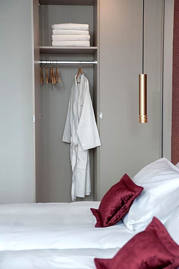 Athenaeum Smart Hotel