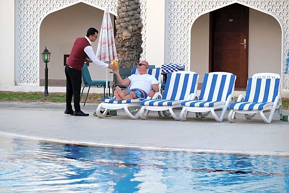 Falaj Daris Hotel
