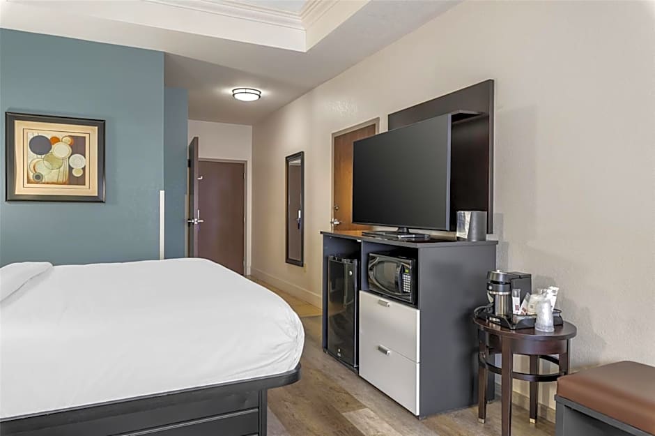 Best Western Plus Jfk Inn & Suites